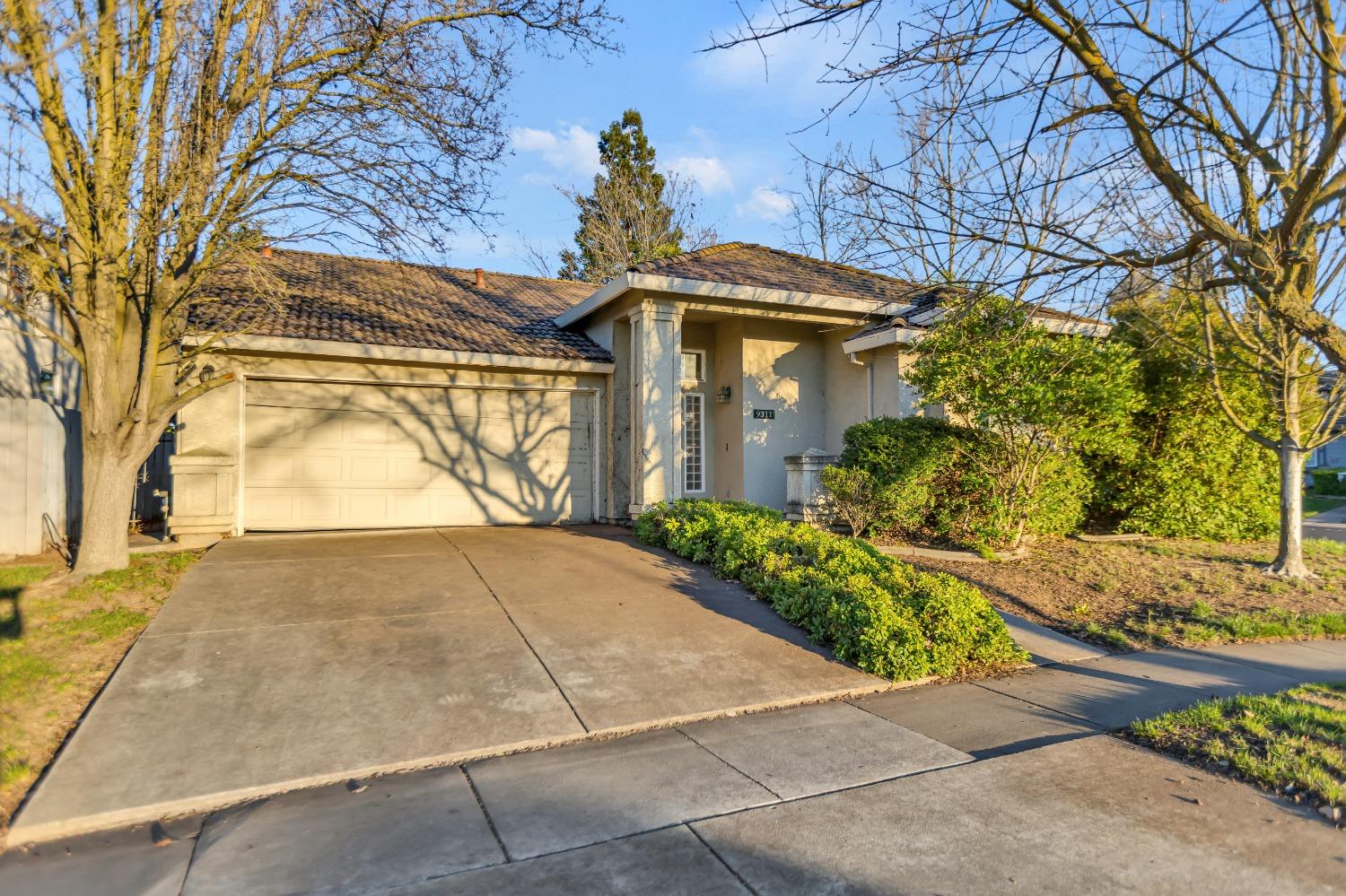 9311 Lakepoint Drive