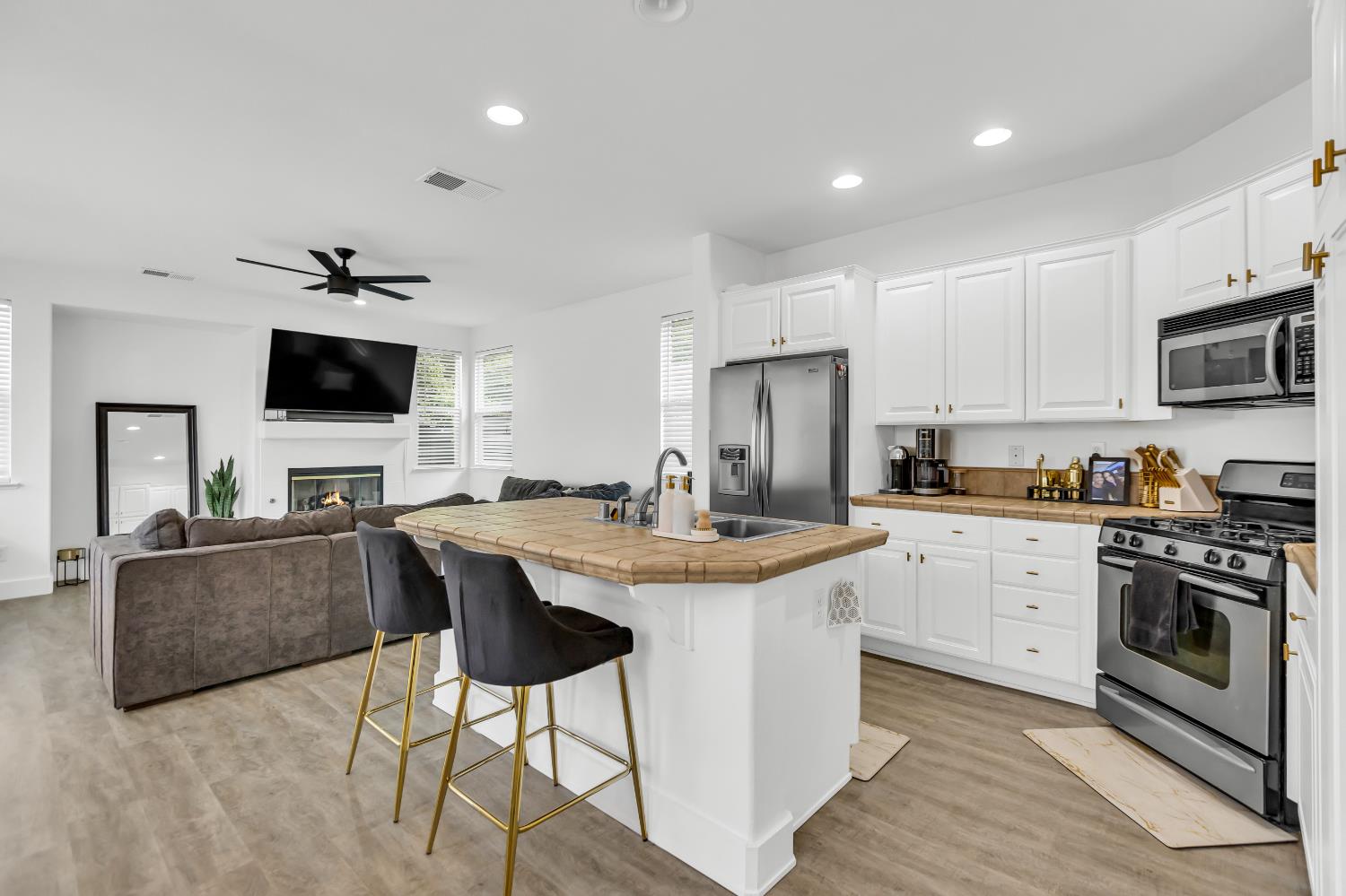 811 Regency Park Circle