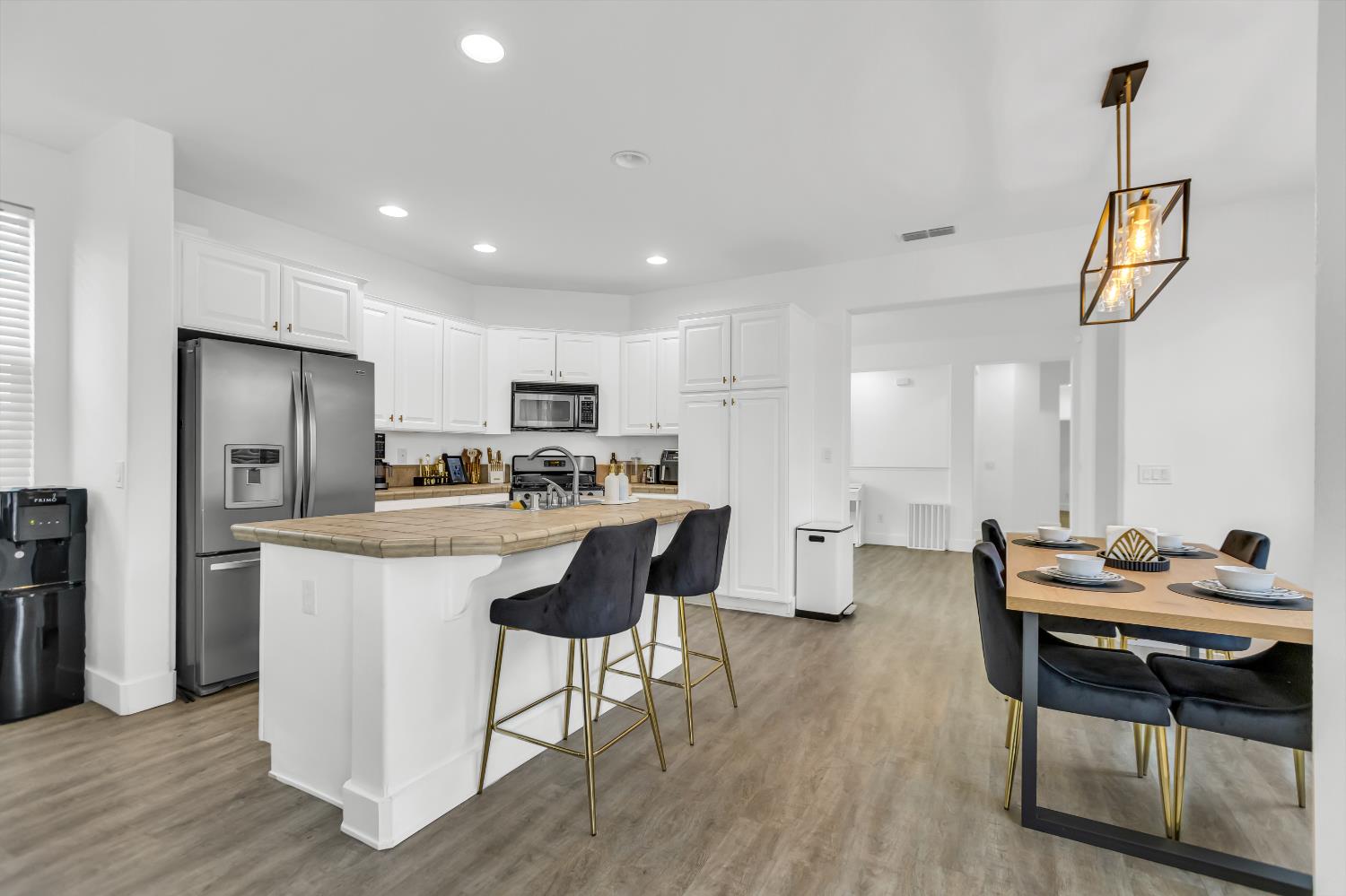 811 Regency Park Circle