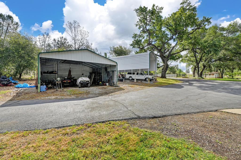 2100 Mulberry Lane