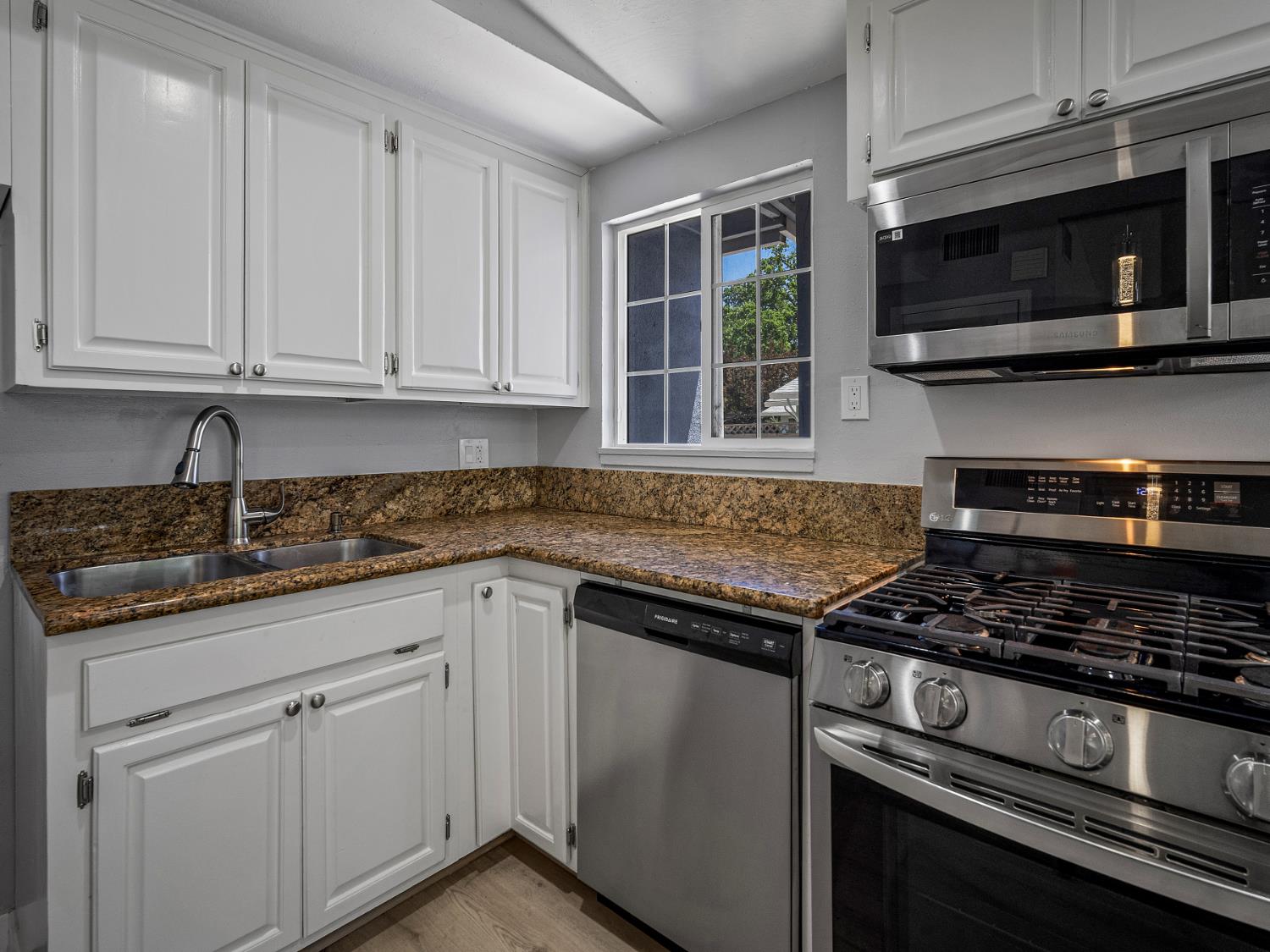 2428 Upham Court