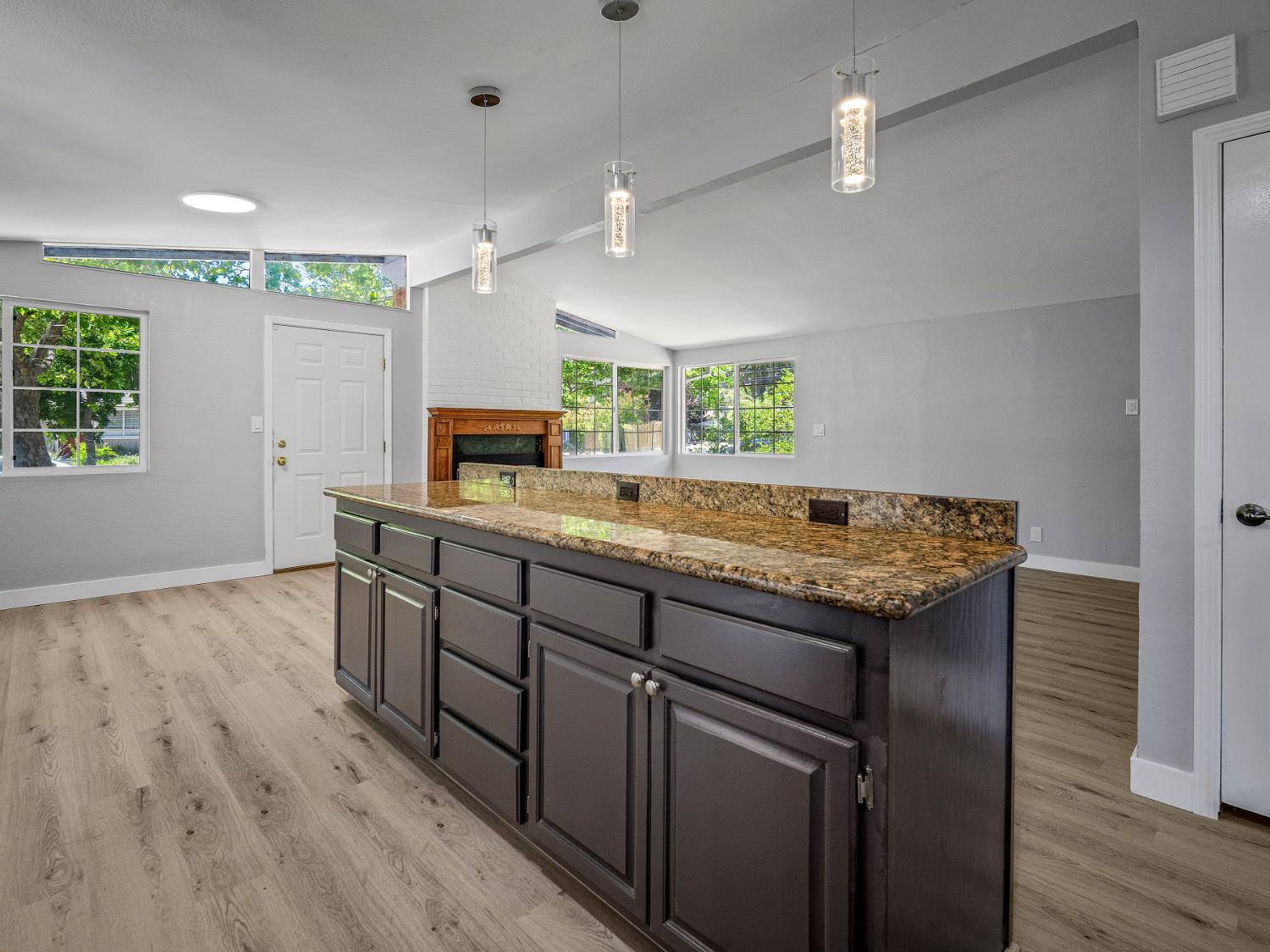2428 Upham Court