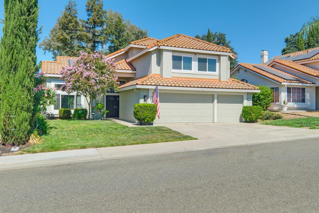3209 El Valle Way