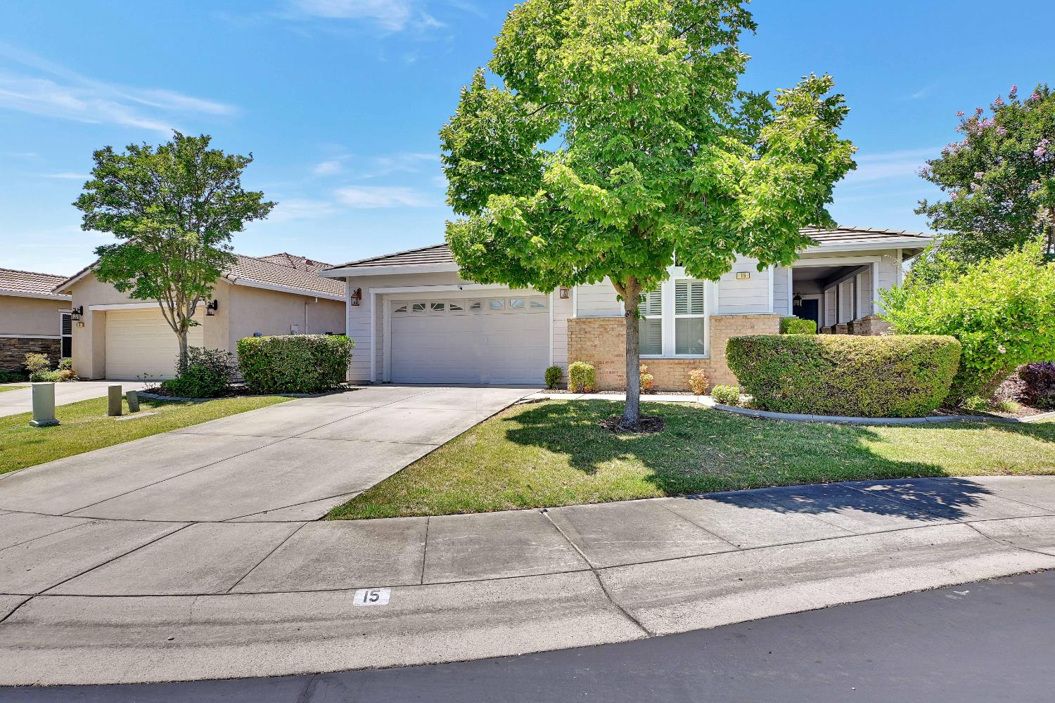 15 Cristalla Place