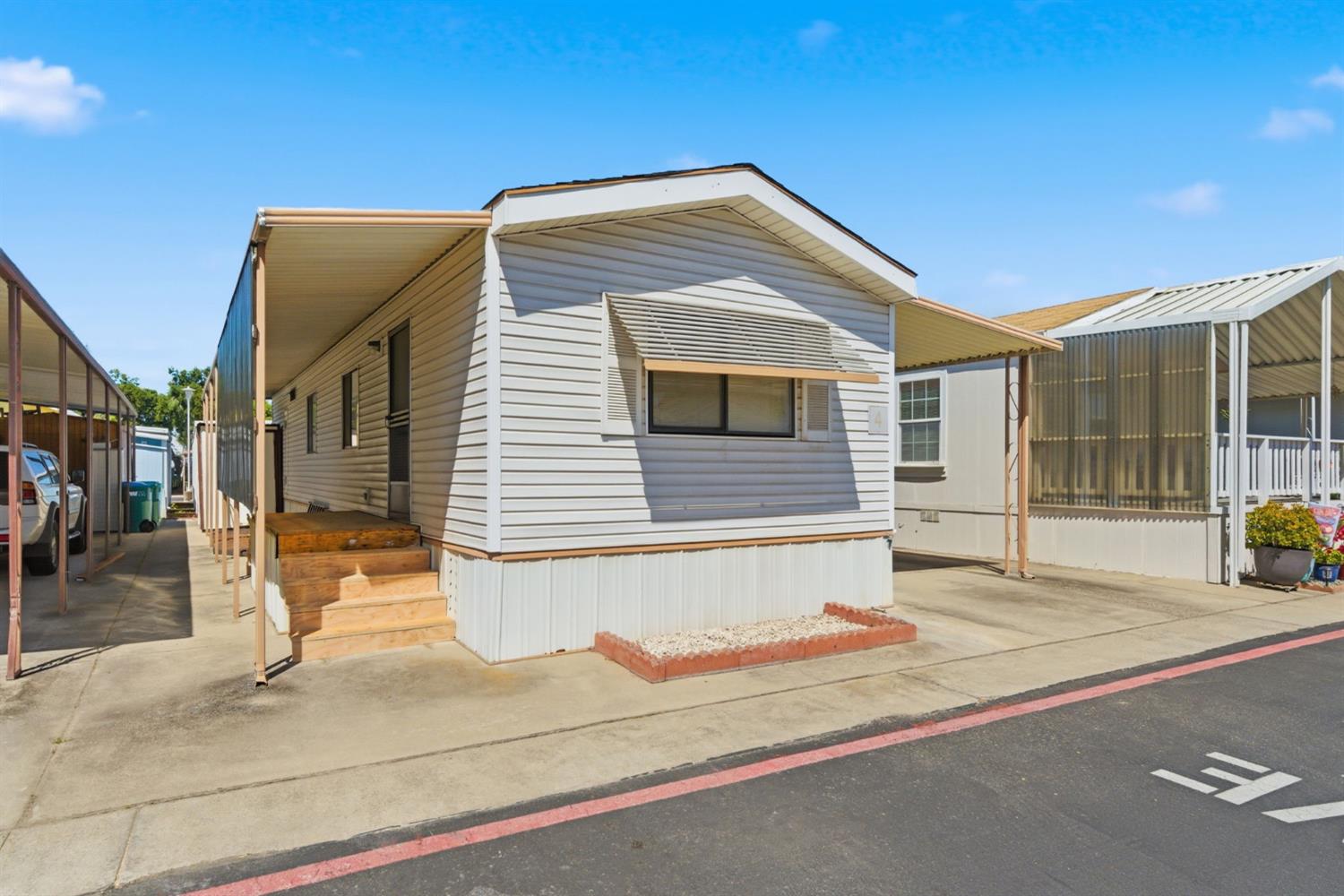 471 Almond Drive 4
