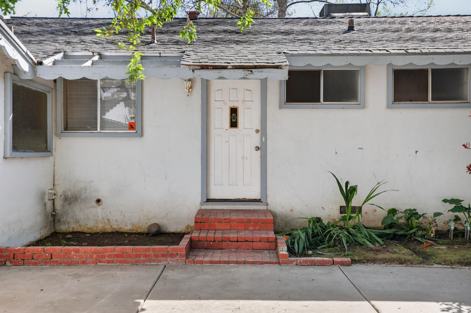 4532 Crestridge Road