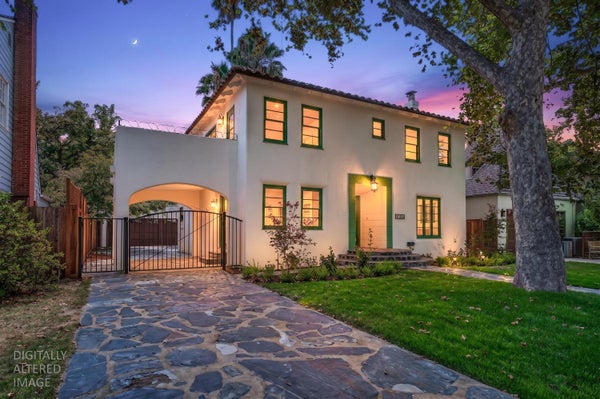 2676 10TH AVE, SACRAMENTO, CA 95818 - Image 21431bfb68ba4e73c7a51e6079108c8c/2021705523