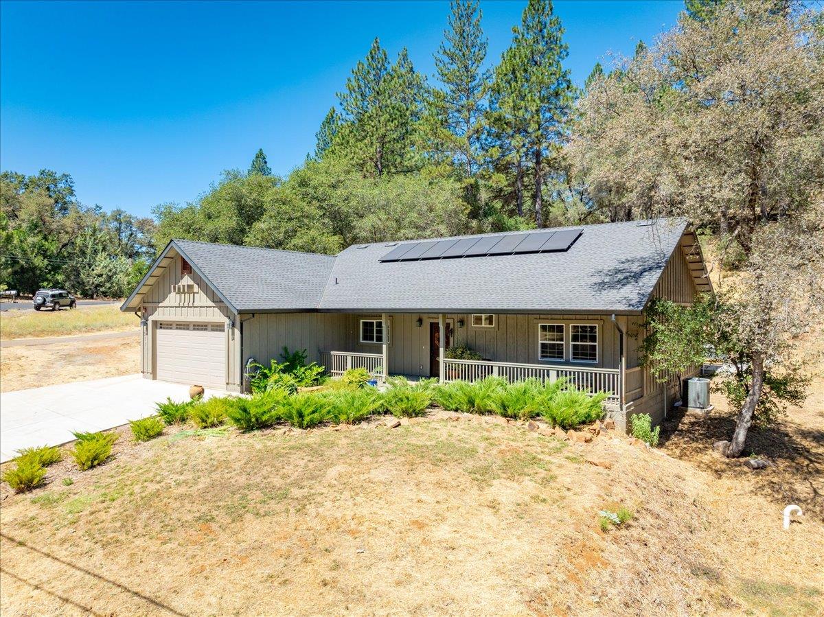 3311 Cascade Trail
