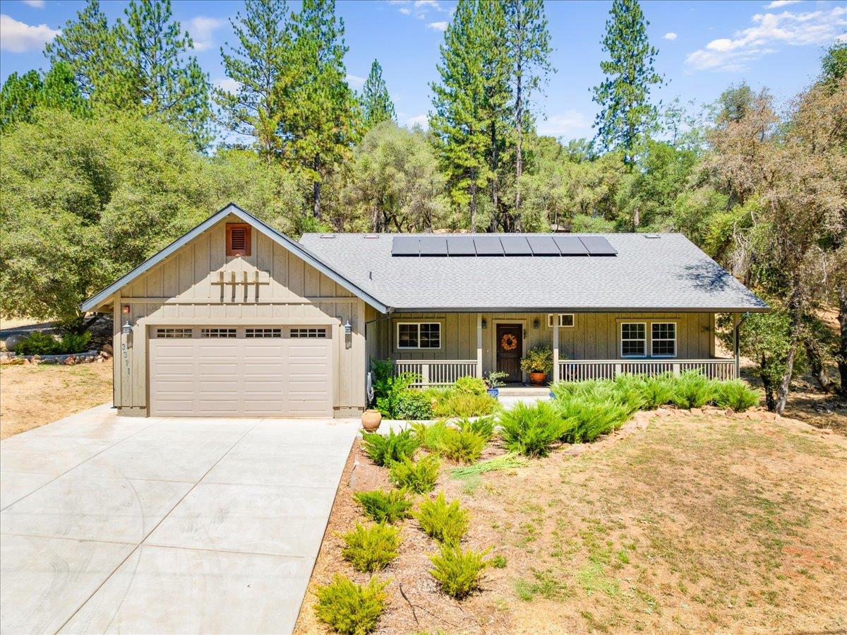 3311 Cascade Trail