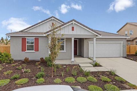 496 Gavi Lane Manteca CA 95337