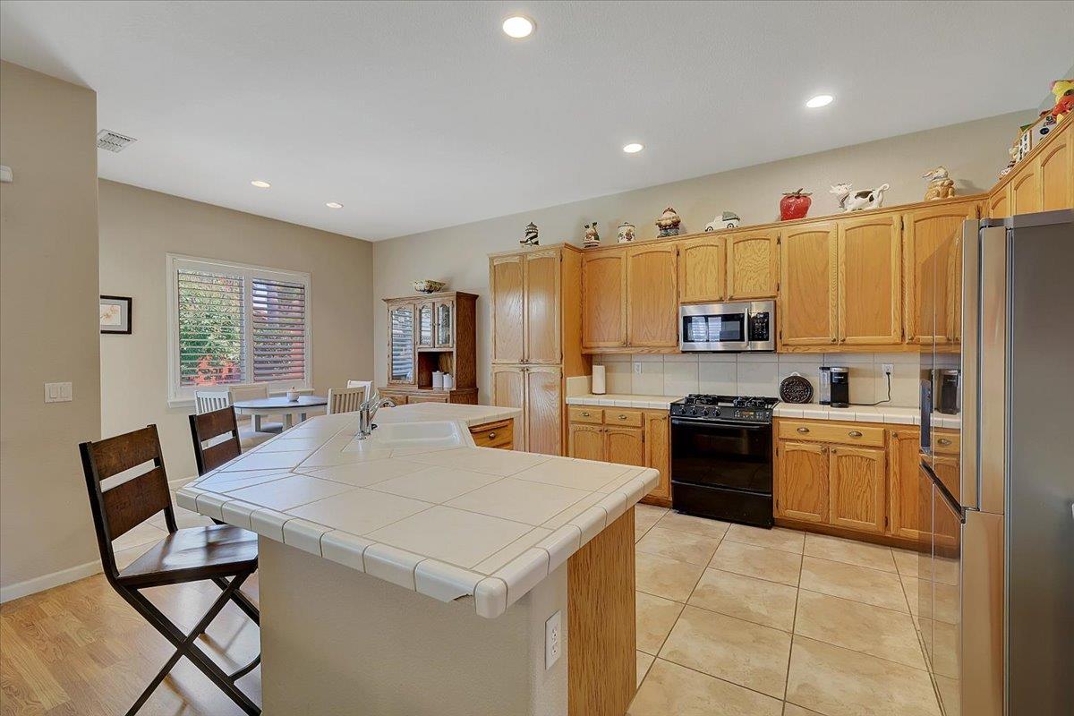 1871 Malkit Ct