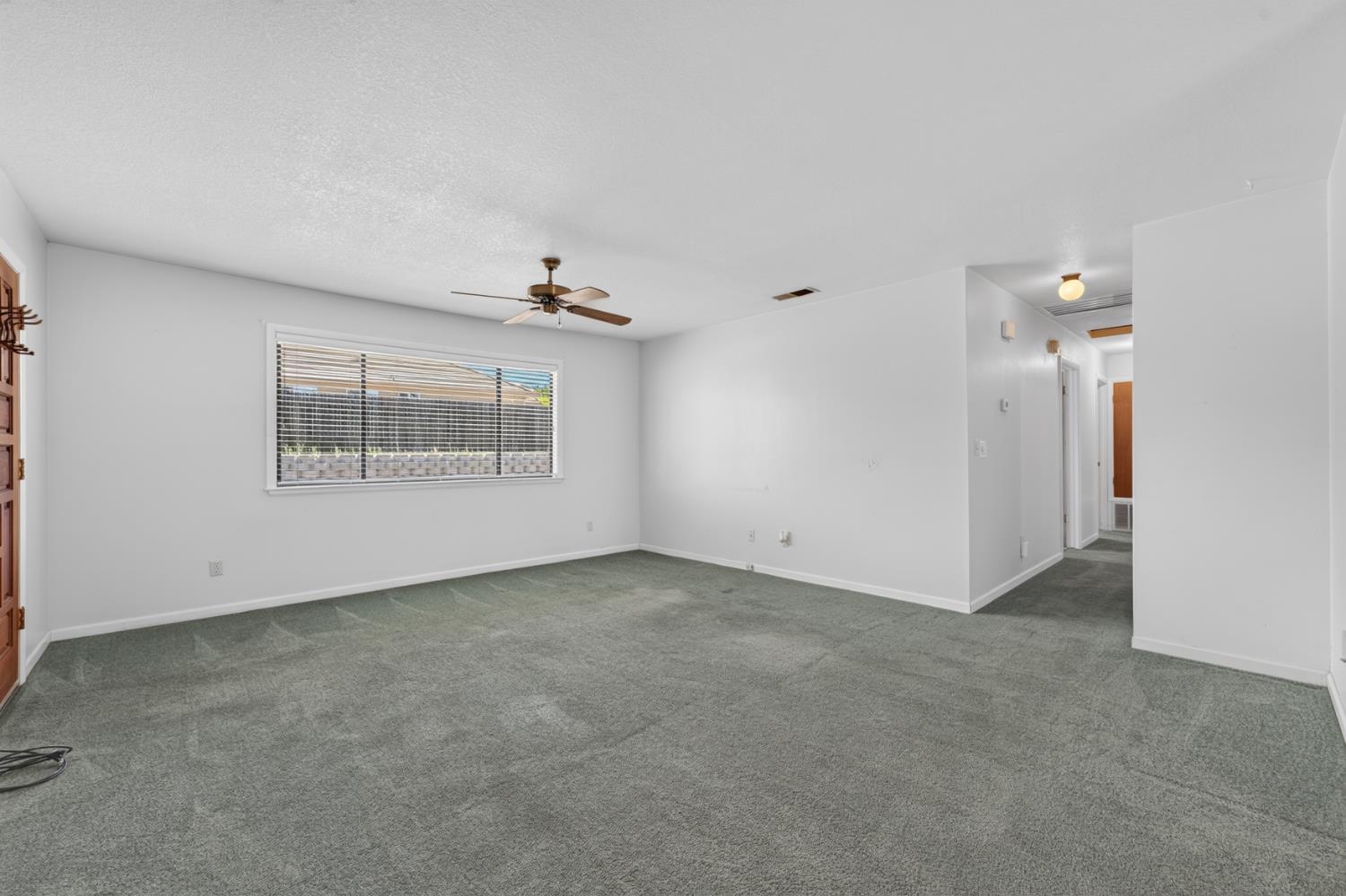 6710 Santa Juanita Avenue