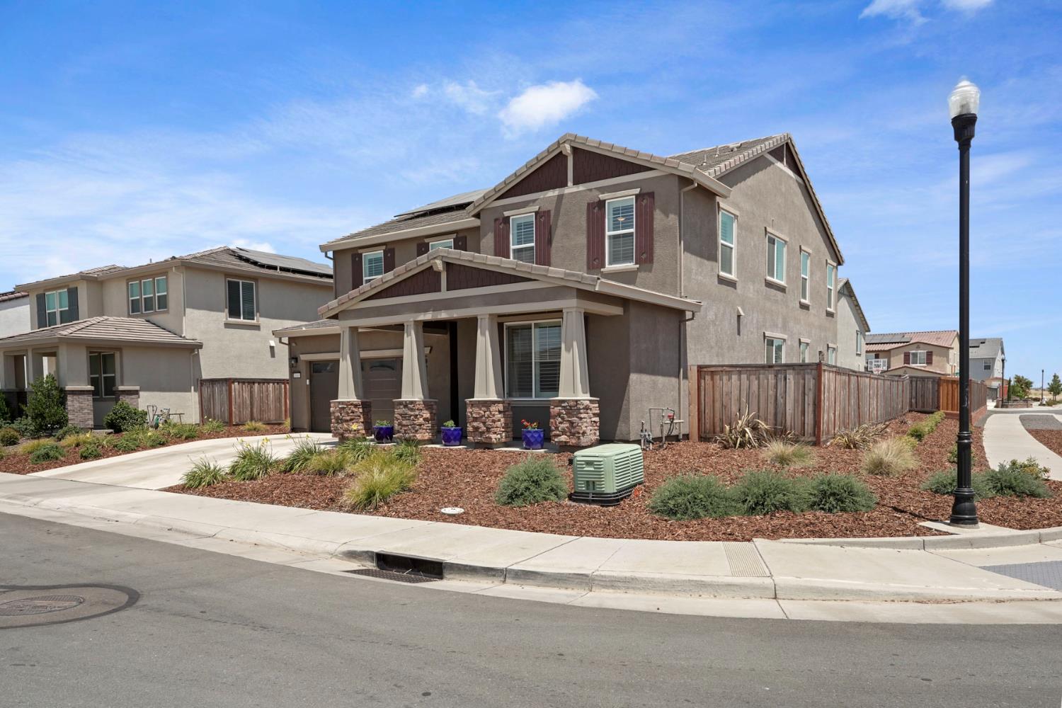 10469 Fendi Way