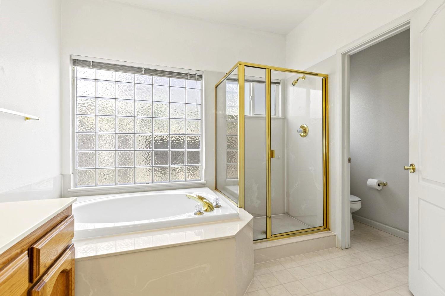 Yuba City, California 95993, United States, 4 Bedrooms Bedrooms, ,2 BathroomsBathrooms,Residential,Active,96659