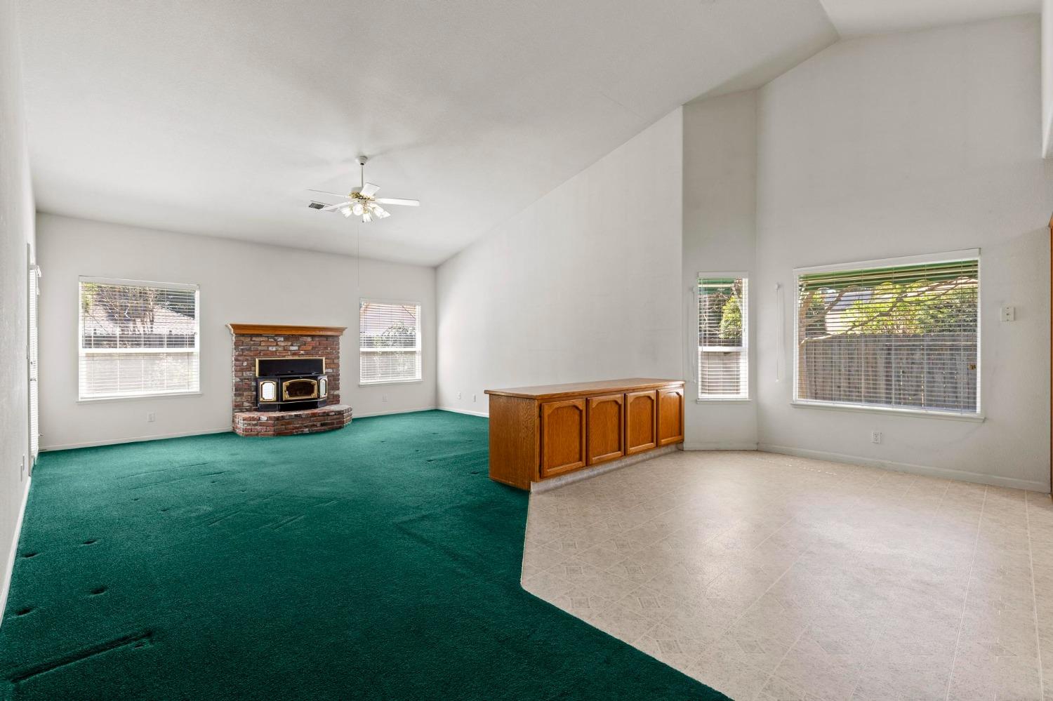 Yuba City, California 95993, United States, 4 Bedrooms Bedrooms, ,2 BathroomsBathrooms,Residential,Active,96659