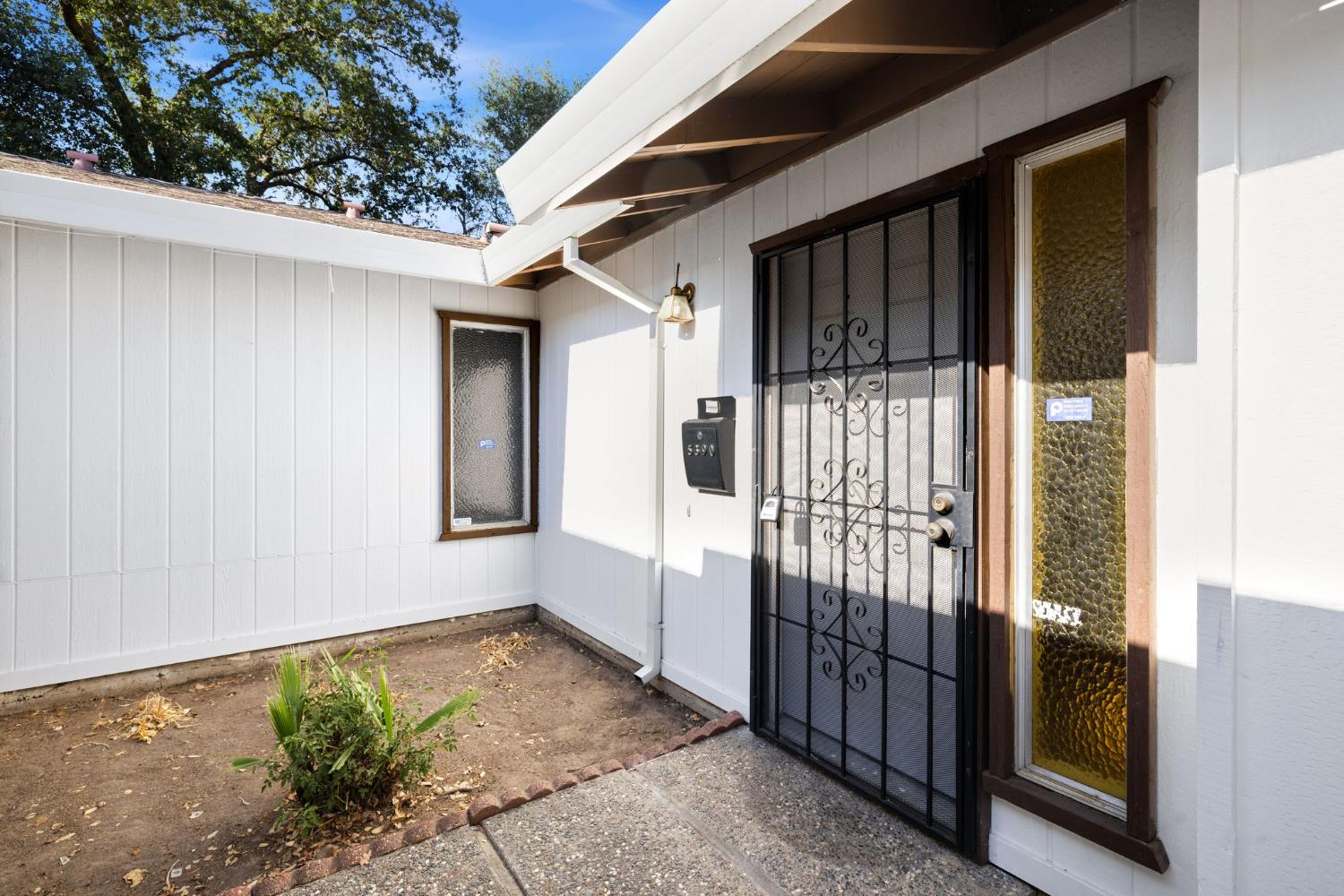 5388 Elsinore Way