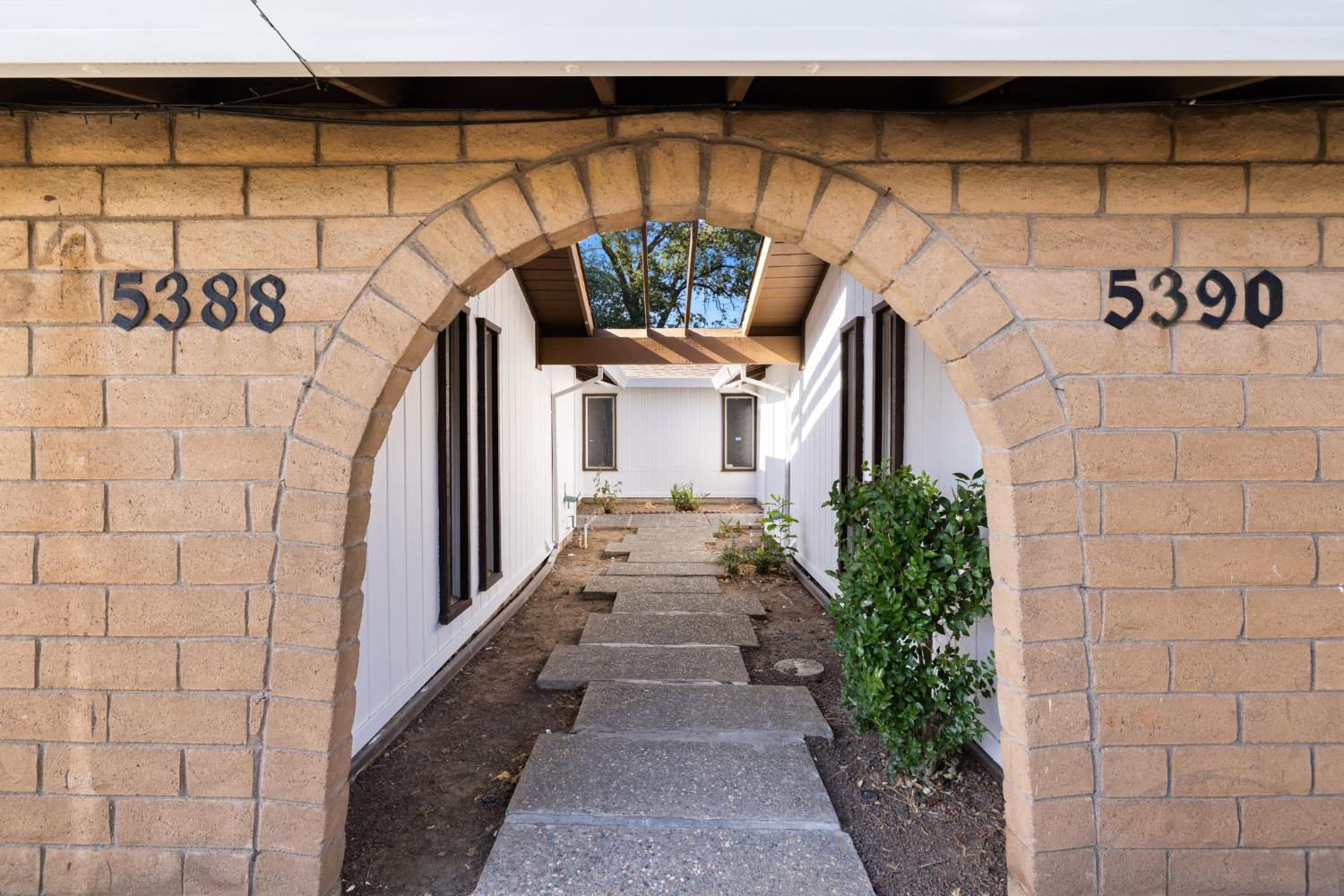 5388 Elsinore Way