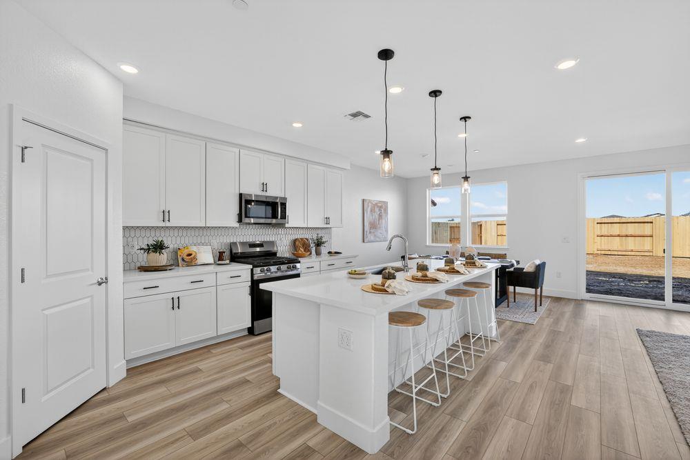 9975 Common Yarrow Way