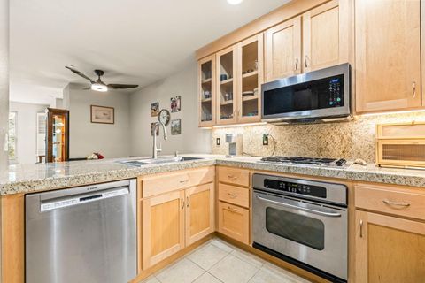 11290 Stanford Court Lane Unit 207, Gold River, CA 95670 - MLS#: 225037832