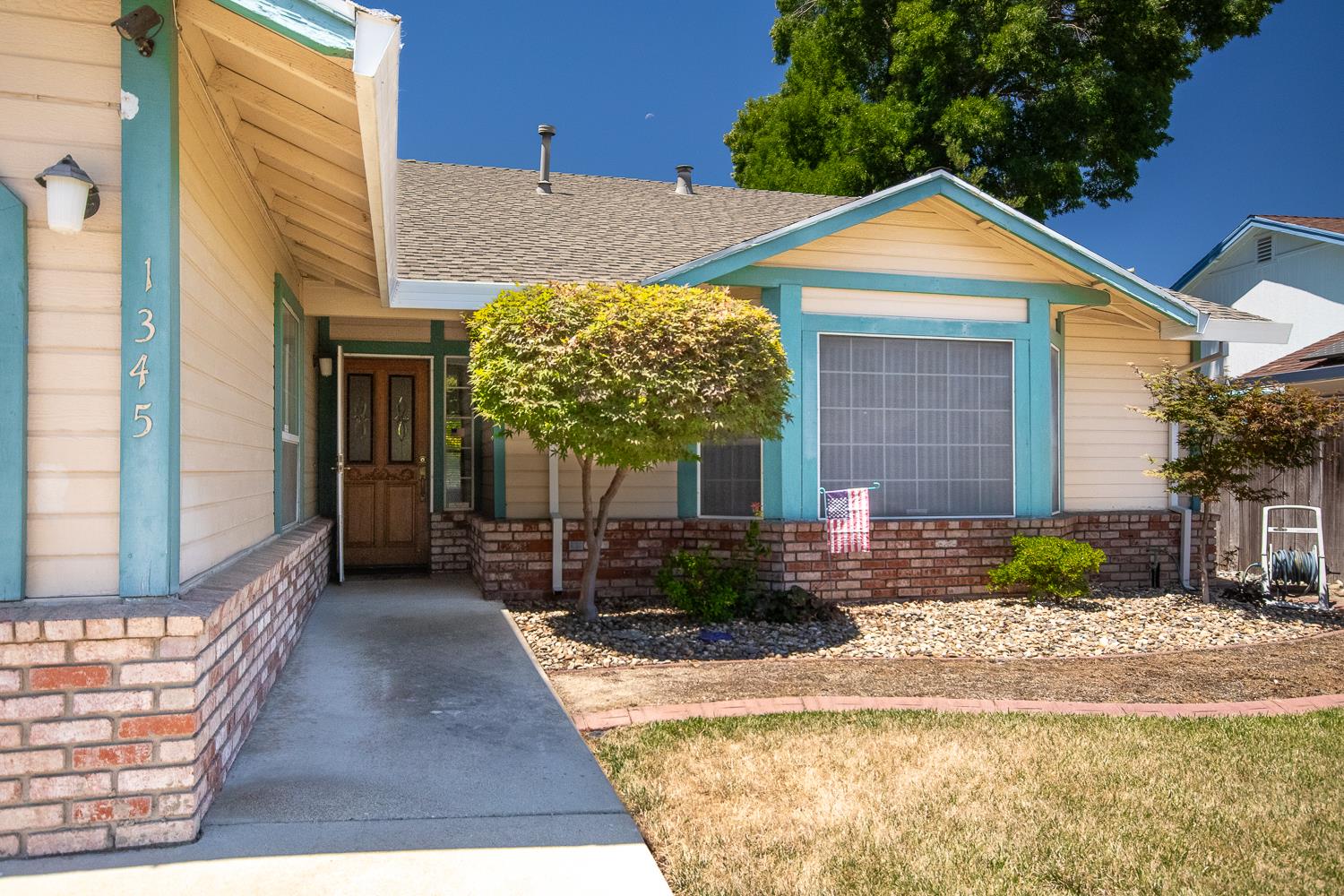 1345 Portola Valley Road