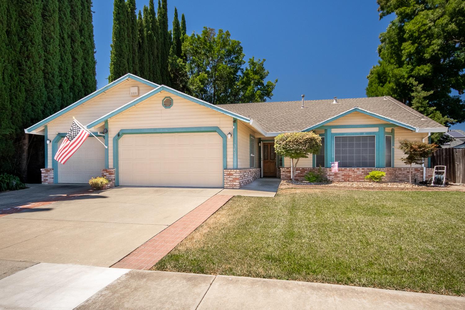 1345 Portola Valley Road