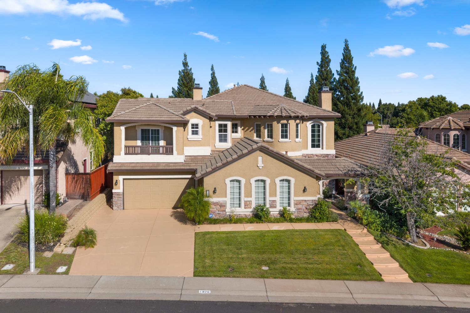 1876 Grazziani Way