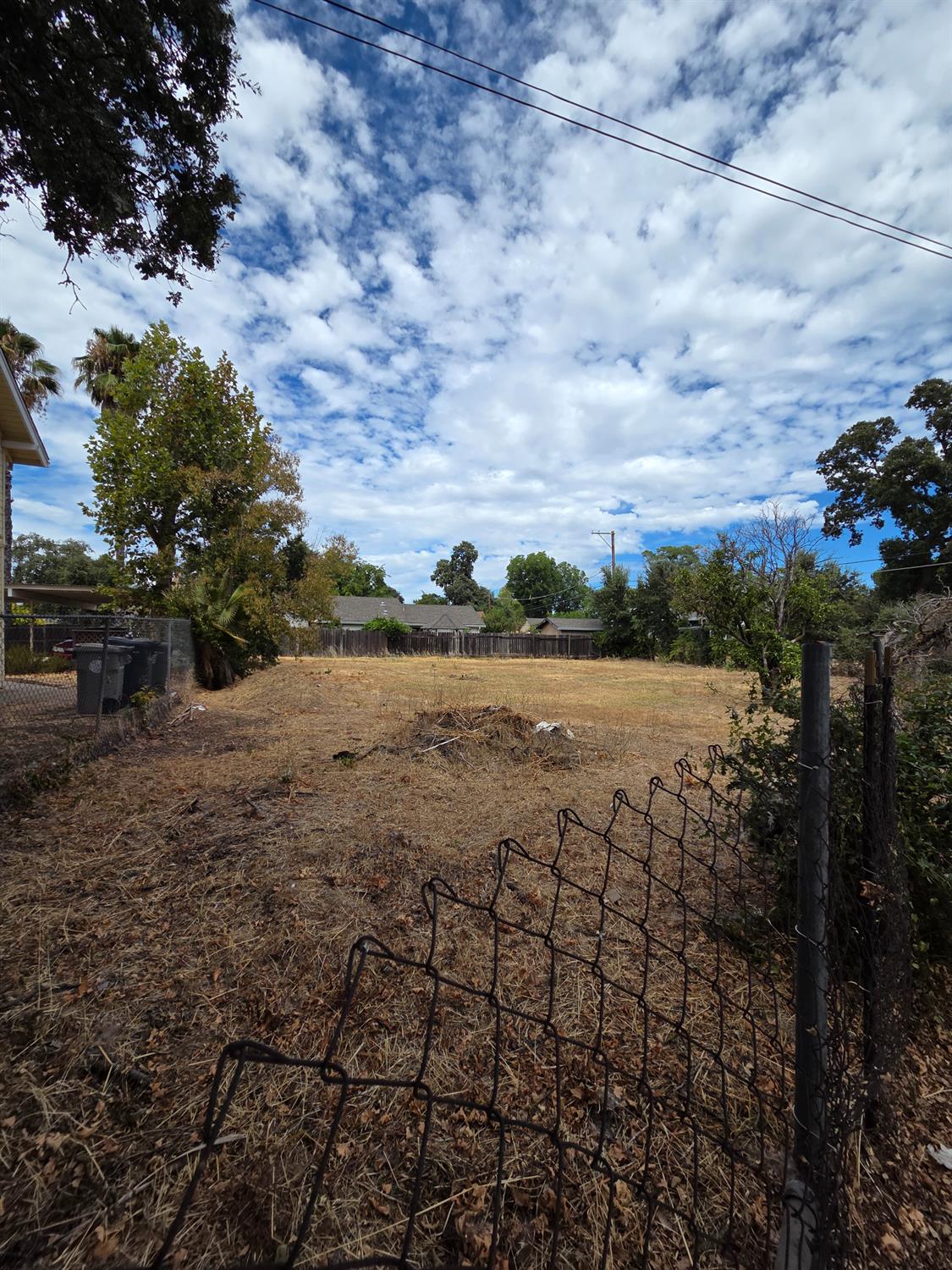 1507 El Monte Ave