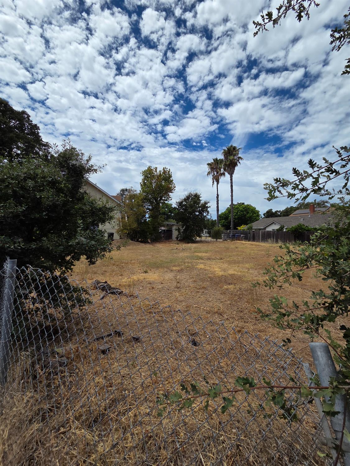 1507 El Monte Ave