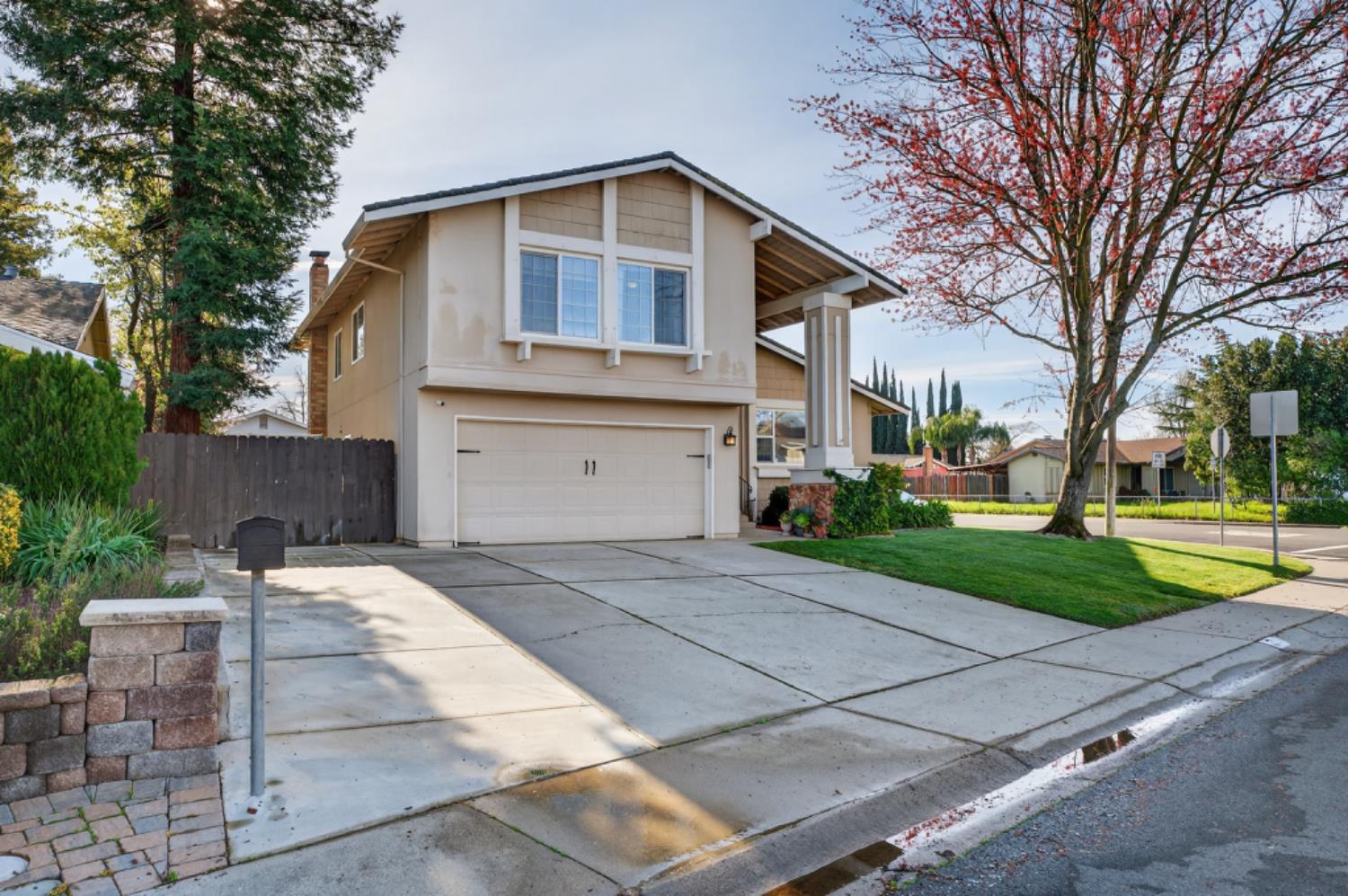 2455 Cheim Boulevard