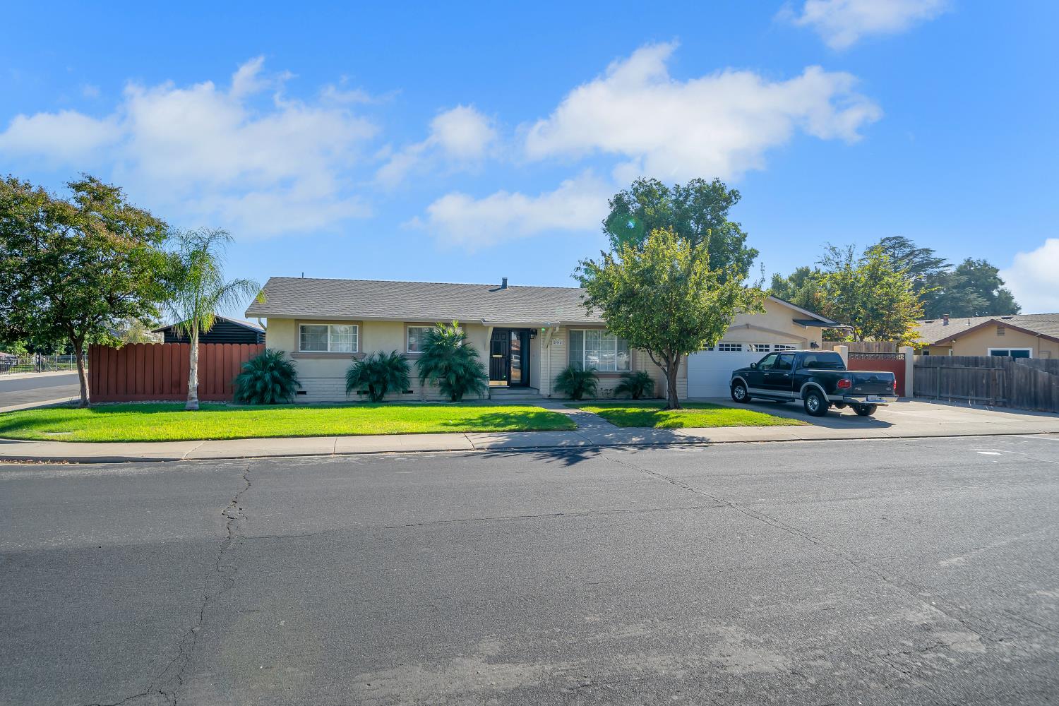 594 Parkwood Drive