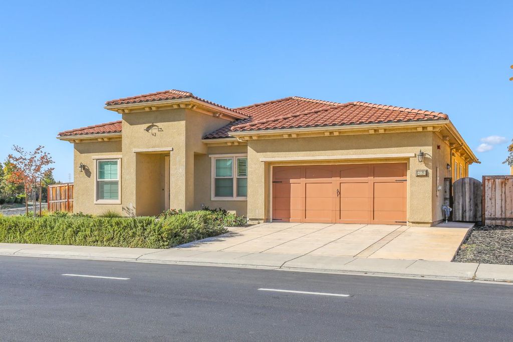 Photo of 4129 Castellina Way, Manteca, CA 95337 (MLS # 226013324)