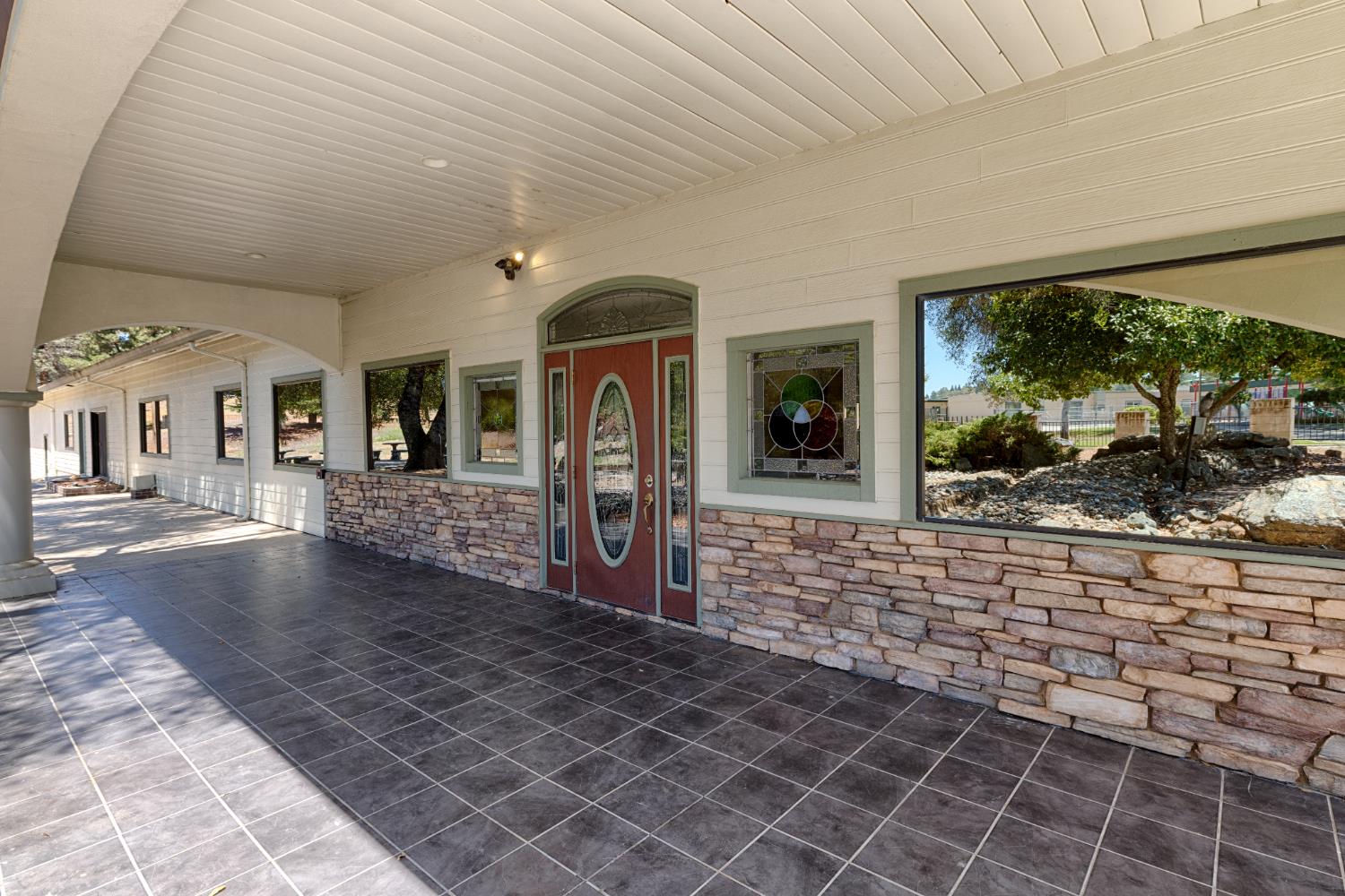 22525 Kingston Lane
