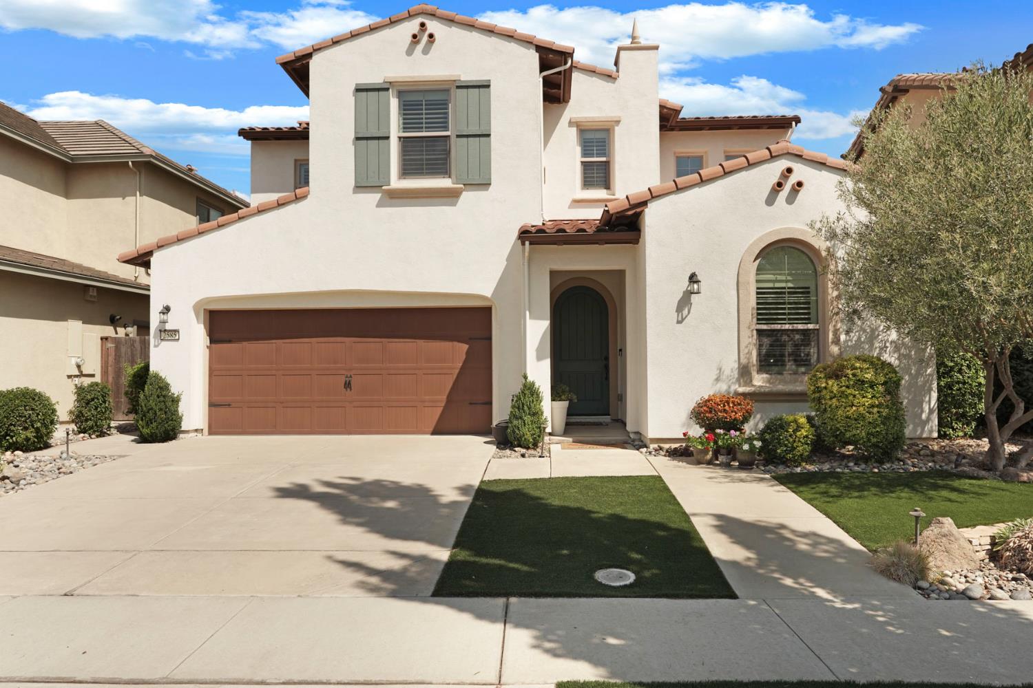 2585 Buttercup Drive