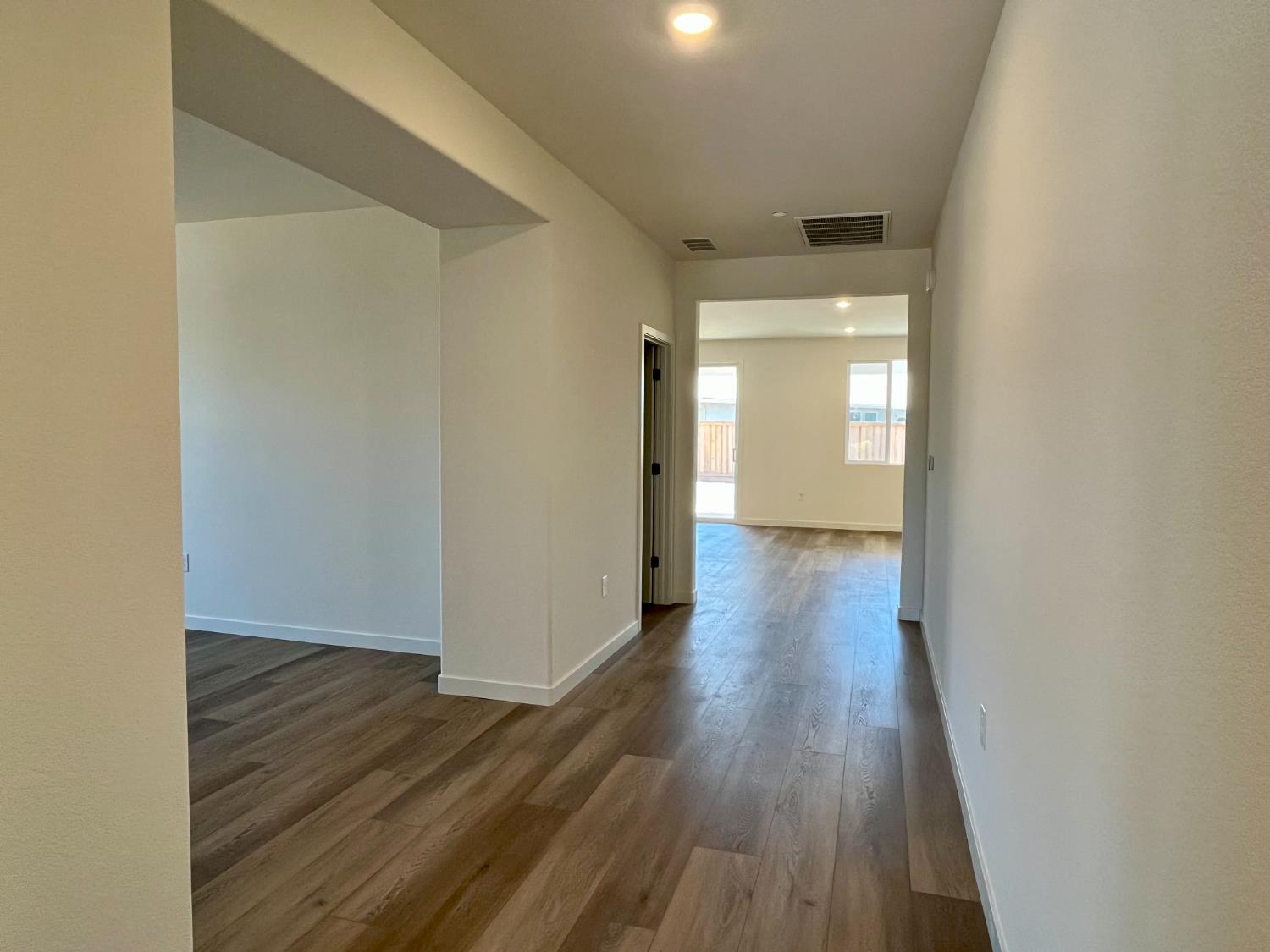 1417 Minories Drive
