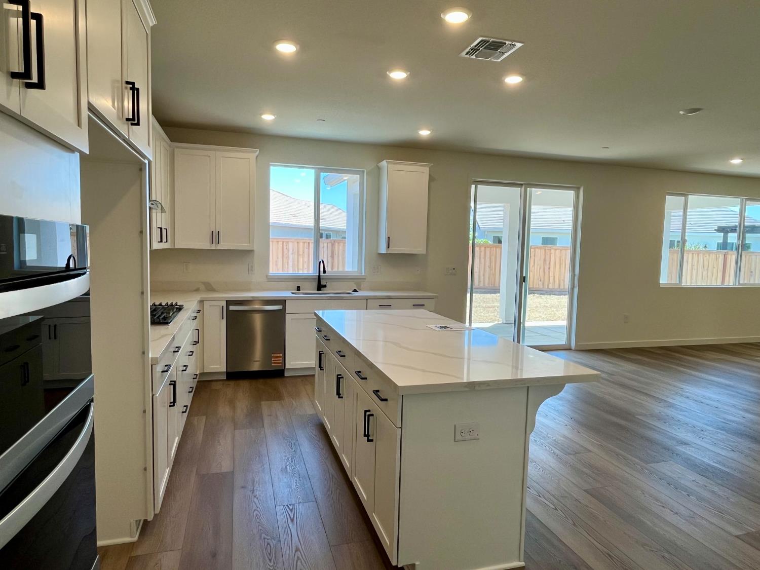 1417 Minories Drive