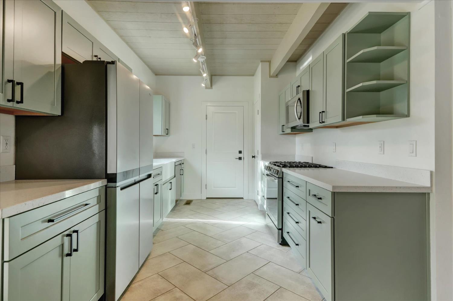 18263 Lake Forest Drive