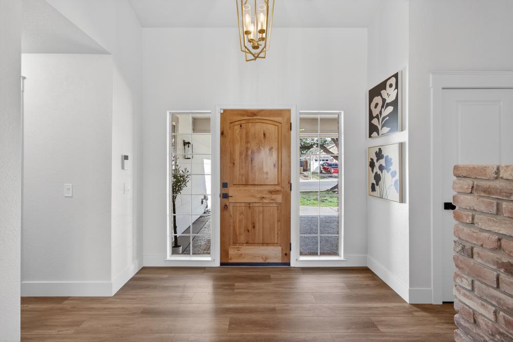 1318 Rolling Hills Drive