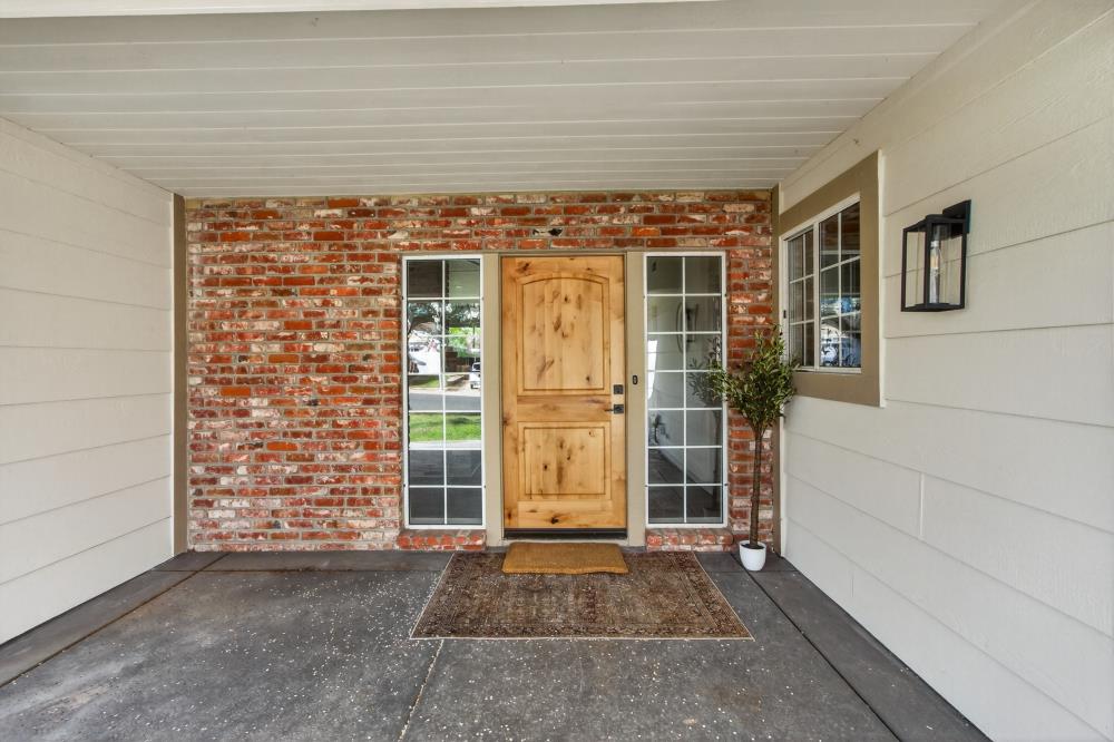 1318 Rolling Hills Drive