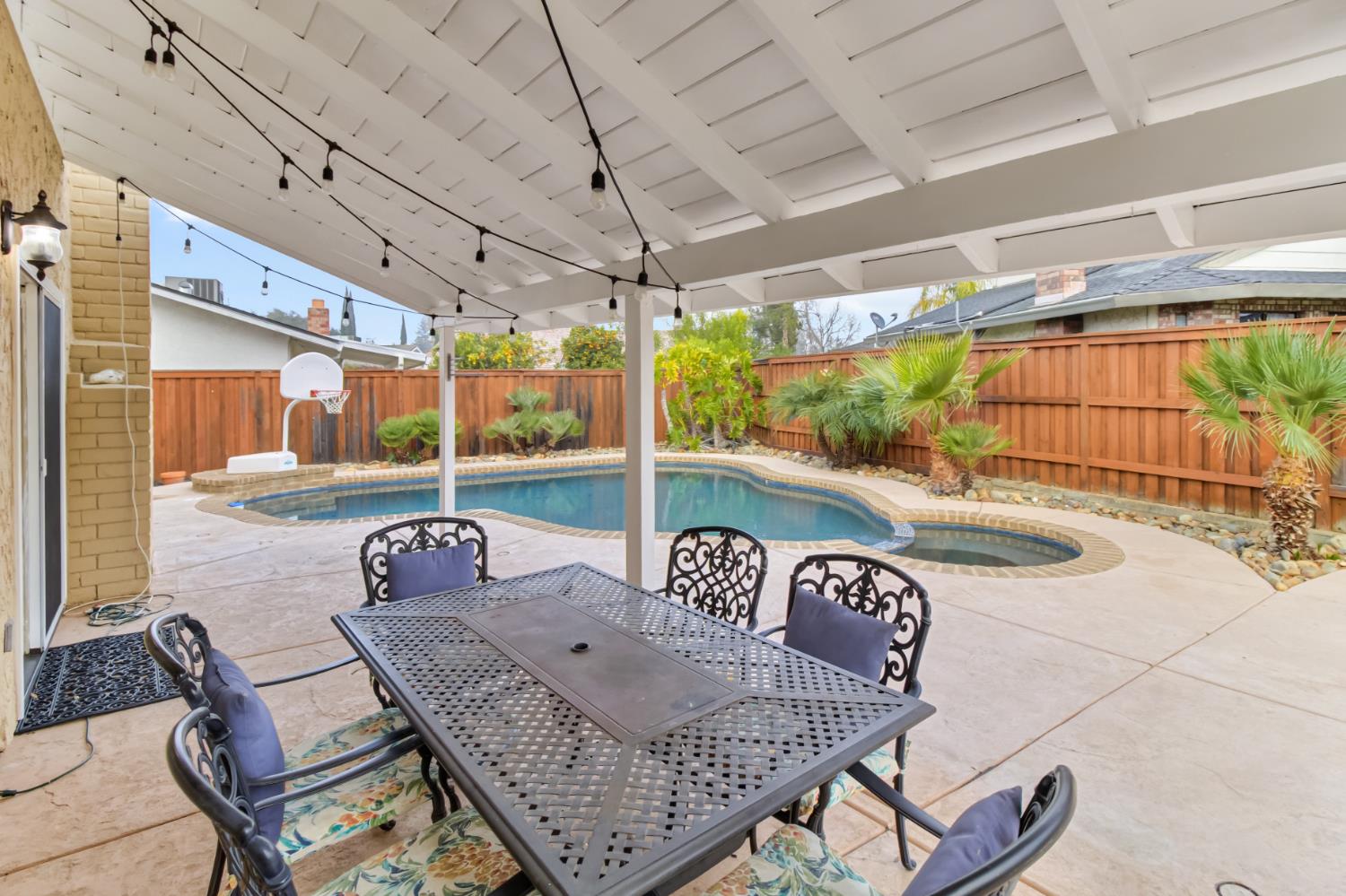 5200 Vista Del Oro Way