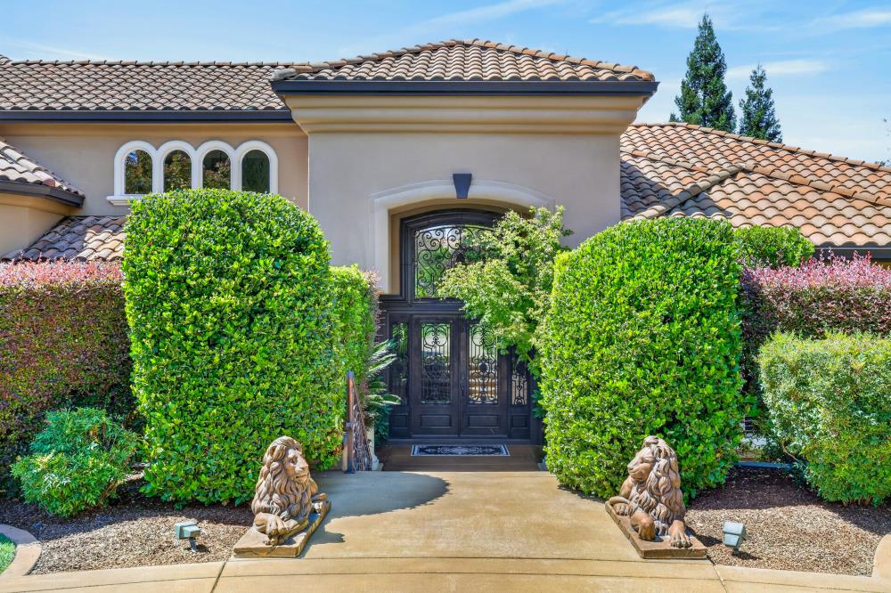 5619 Calle Paloma Court