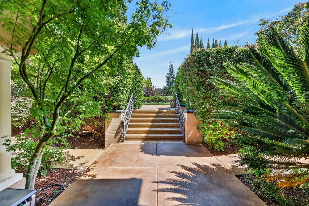 5619 Calle Paloma Court
