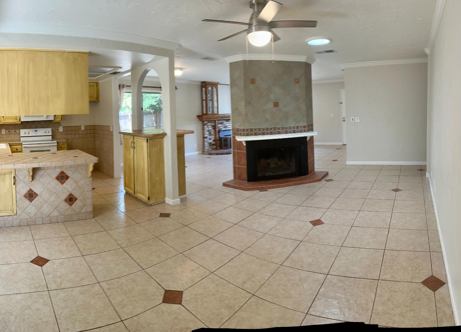 8221 E Foxfire Drive