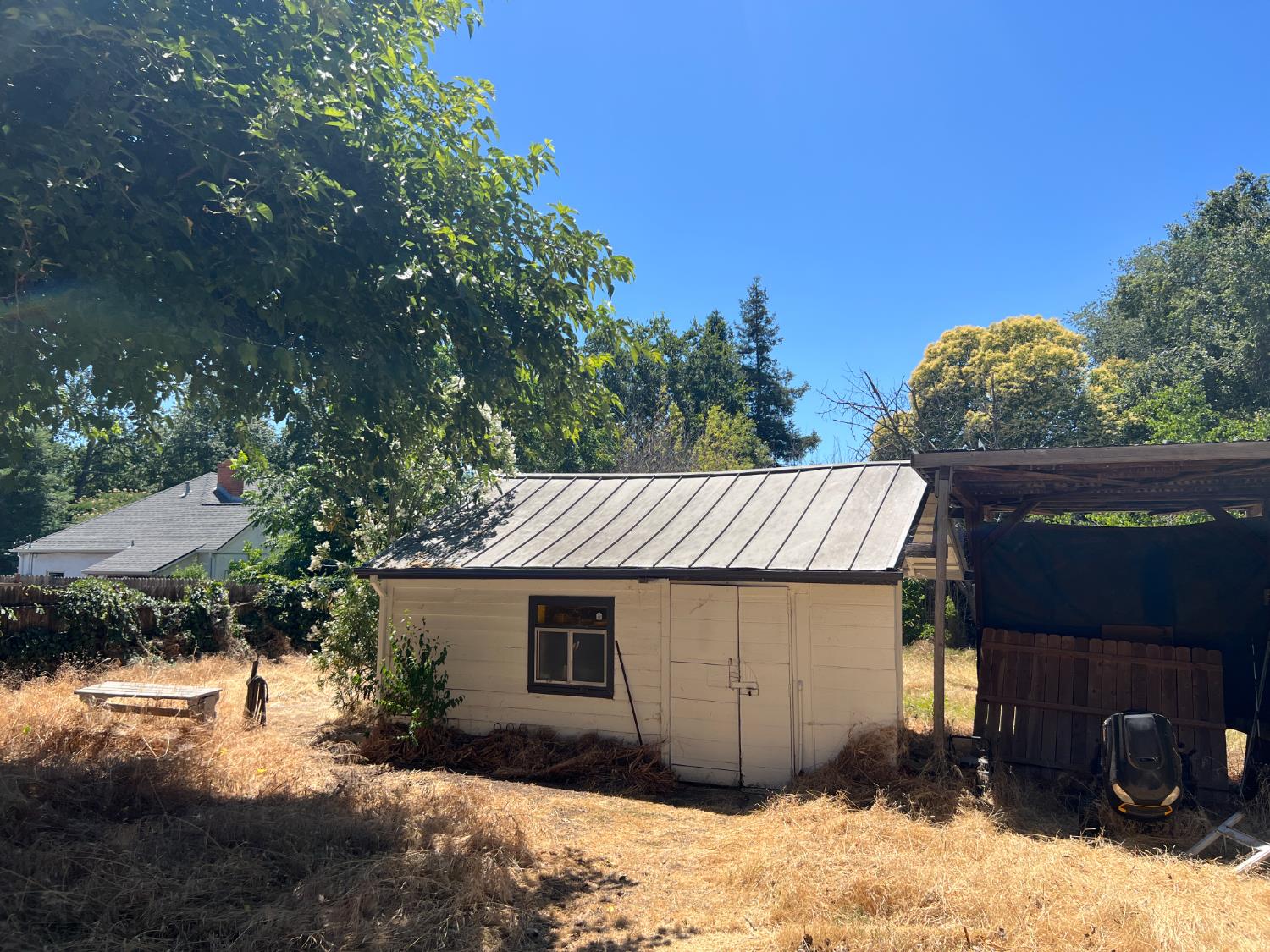 7931 Mariposa Avenue