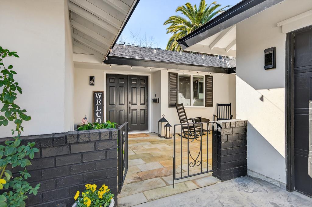 5825 Merlindale Drive