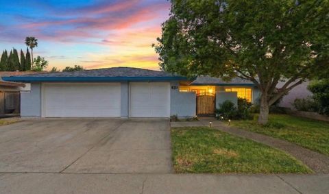 8517 Deodar Crest Court Elk Grove CA 95624