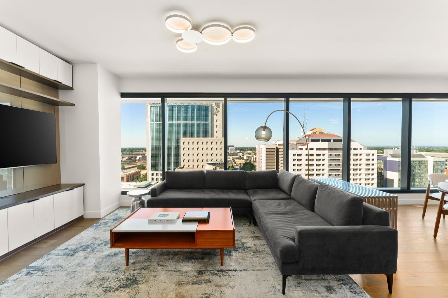 500 J Street 1408