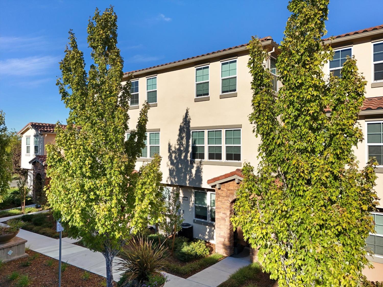 4474 Louvre Lane
