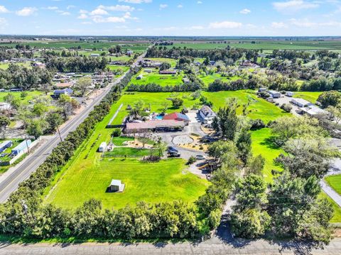19033 Hillcrest Drive, Woodland, CA 95695 - MLS#: 225034399