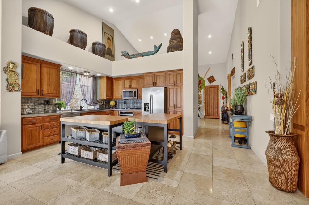 3041 Vila Flor Place