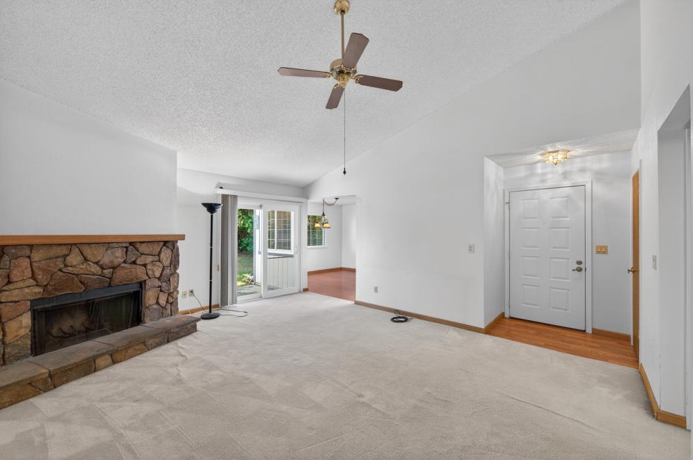 9353 Aizenberg Circle